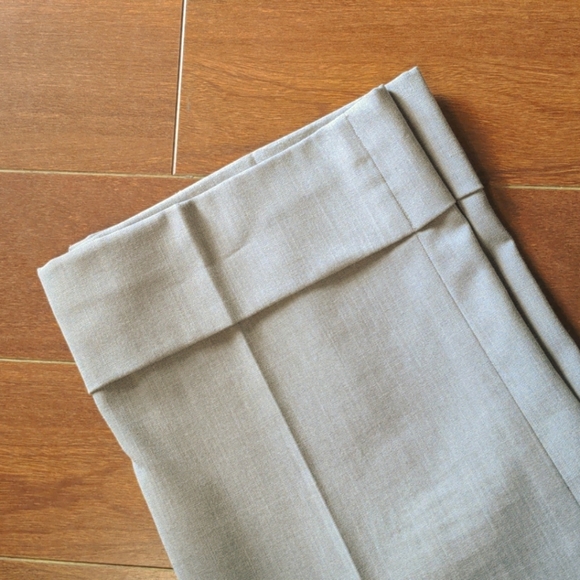 Beige Capris by RW&CO - Picture 2 of 9